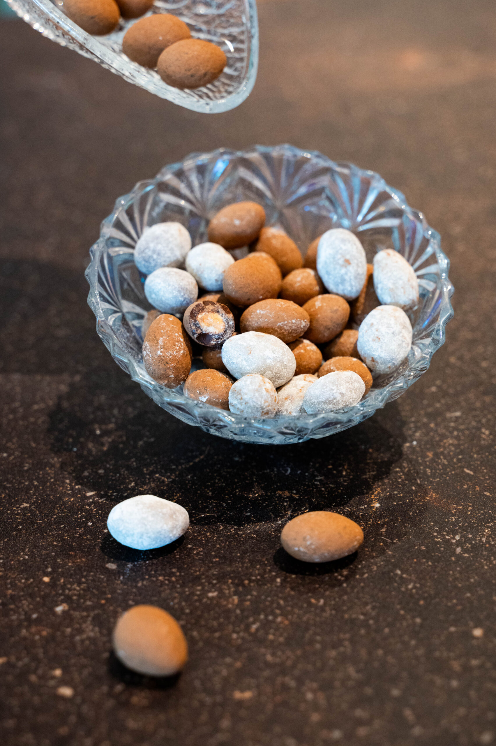 chocolaterie-castelain-picorer-amandes-cacaot-es-sachet-50g image 2
