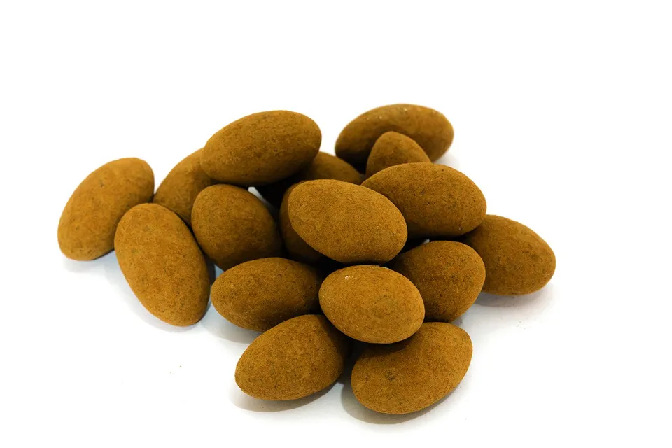 chocolaterie-castelain-picorer-amandes-cacaot-es-sachet-50g image 1