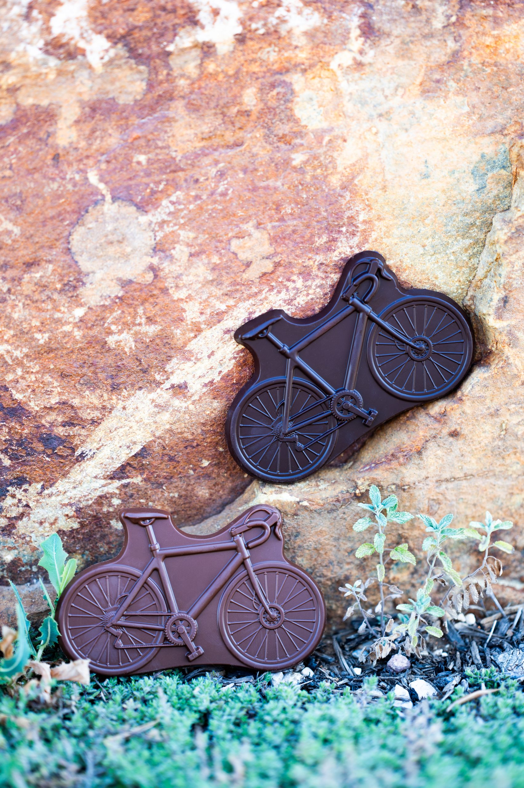 chocolaterie-castelain-moulages-v-lo-tablette-chocolat-noir-60g image 2